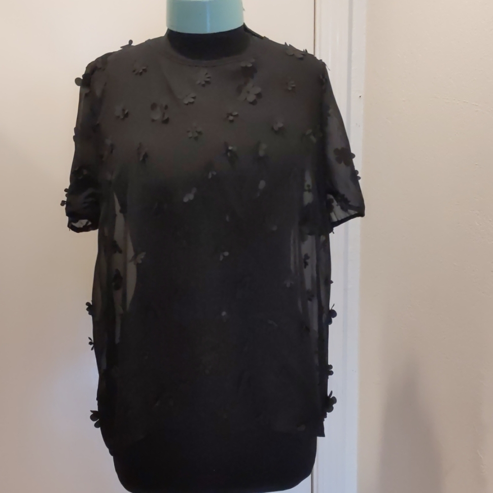 Shear 3D floral blouse